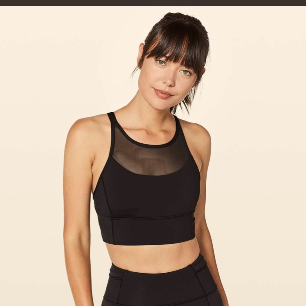 Lululemon Clip-In Long Line sports Bra
Black x Soul Cycle collab, size: 10, NWOT